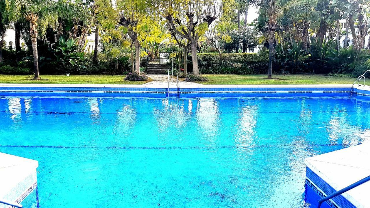 Apartamento Con Vistas Al Campo De Golf Y Piscina Lejlighed Fuengirola Eksteriør billede